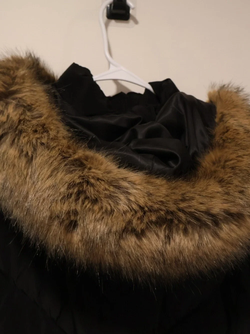 Michael Kors Black Puffer Coat with Fur Hood womens Medium, SEE PHOTOS & DETAILS